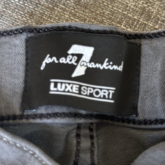 7 For All Mankind Paxtyn Skinny - Picture 4 of 12